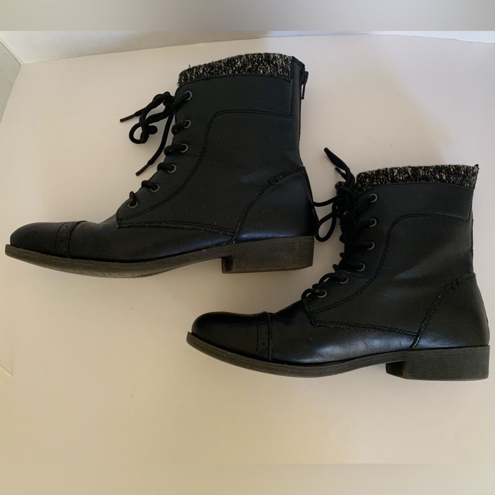 Kohl's Black Lace-Up Boots with Knit Trim Full Zipper Back Women’s Size 10M - Picture 13 of 17